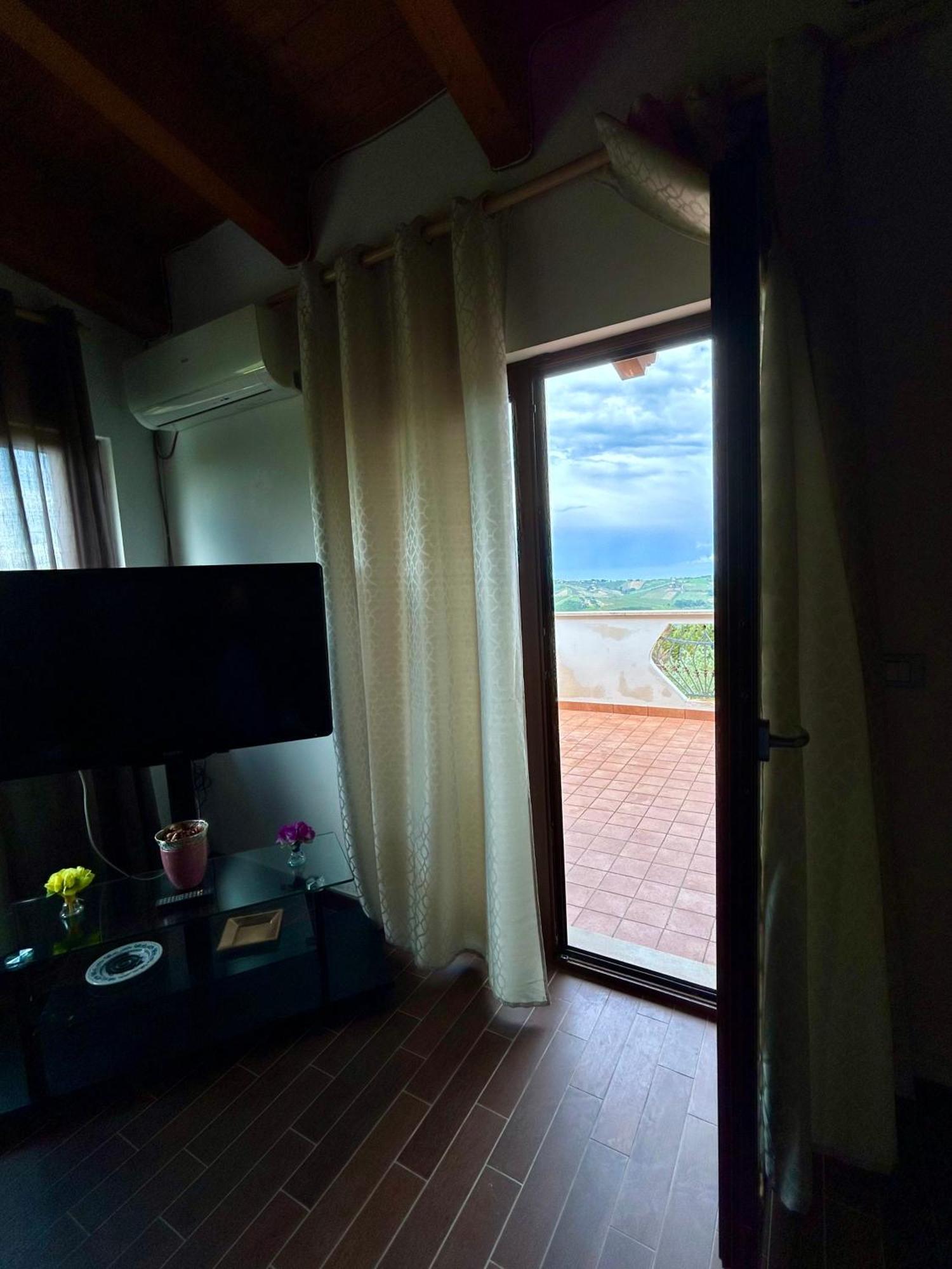 La Villa In Campagna Città Sant'Angelo Eksteriør billede